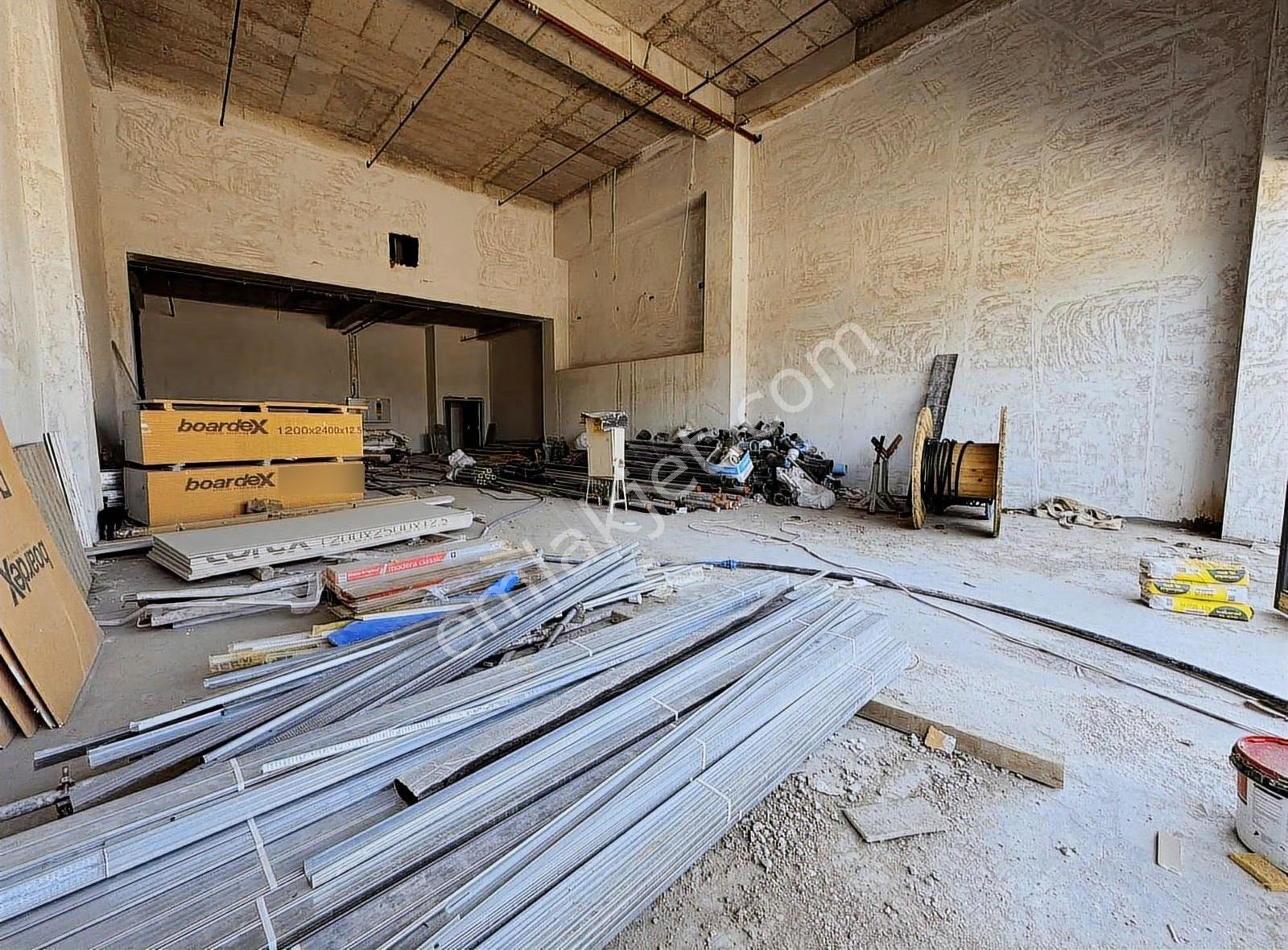 Konak İzka Merkez Yaşam Kdvli Kiralık Net 210m2 420m2 Dükkan - Görsel 9