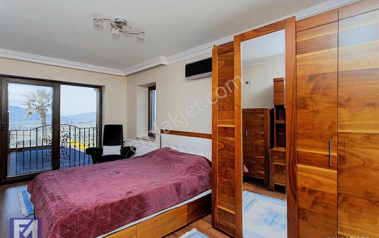 Foçaköyde Müstakil 5+1 Özel Villa - Görsel 27