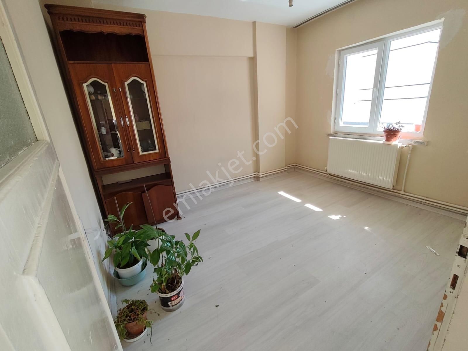 Yılmaz Gayrimenkulden Ankara Caddesi Üzerinde Gemiş M2 3+1 Kaçırılmayacak Fırsat Kiralık K - Görsel 9