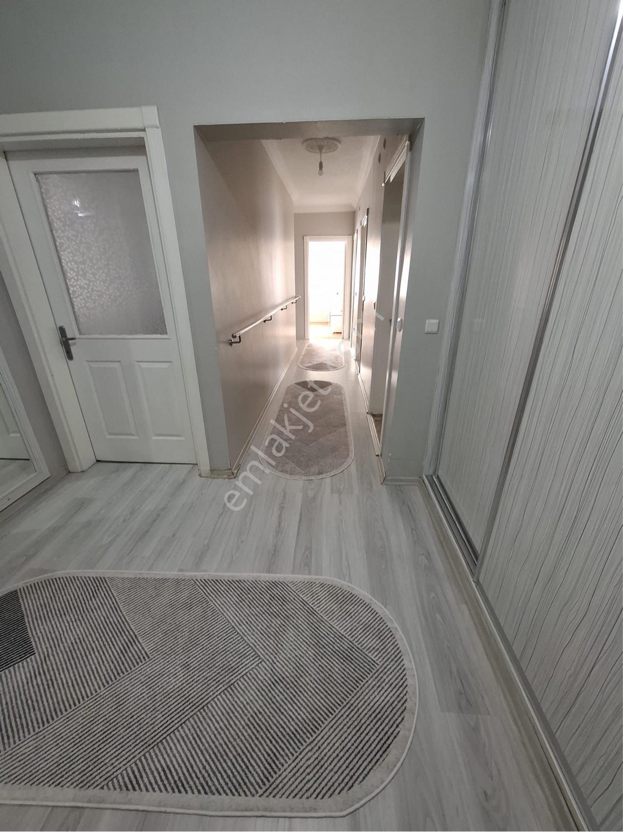 Memurdan Ful Yapılı Daire