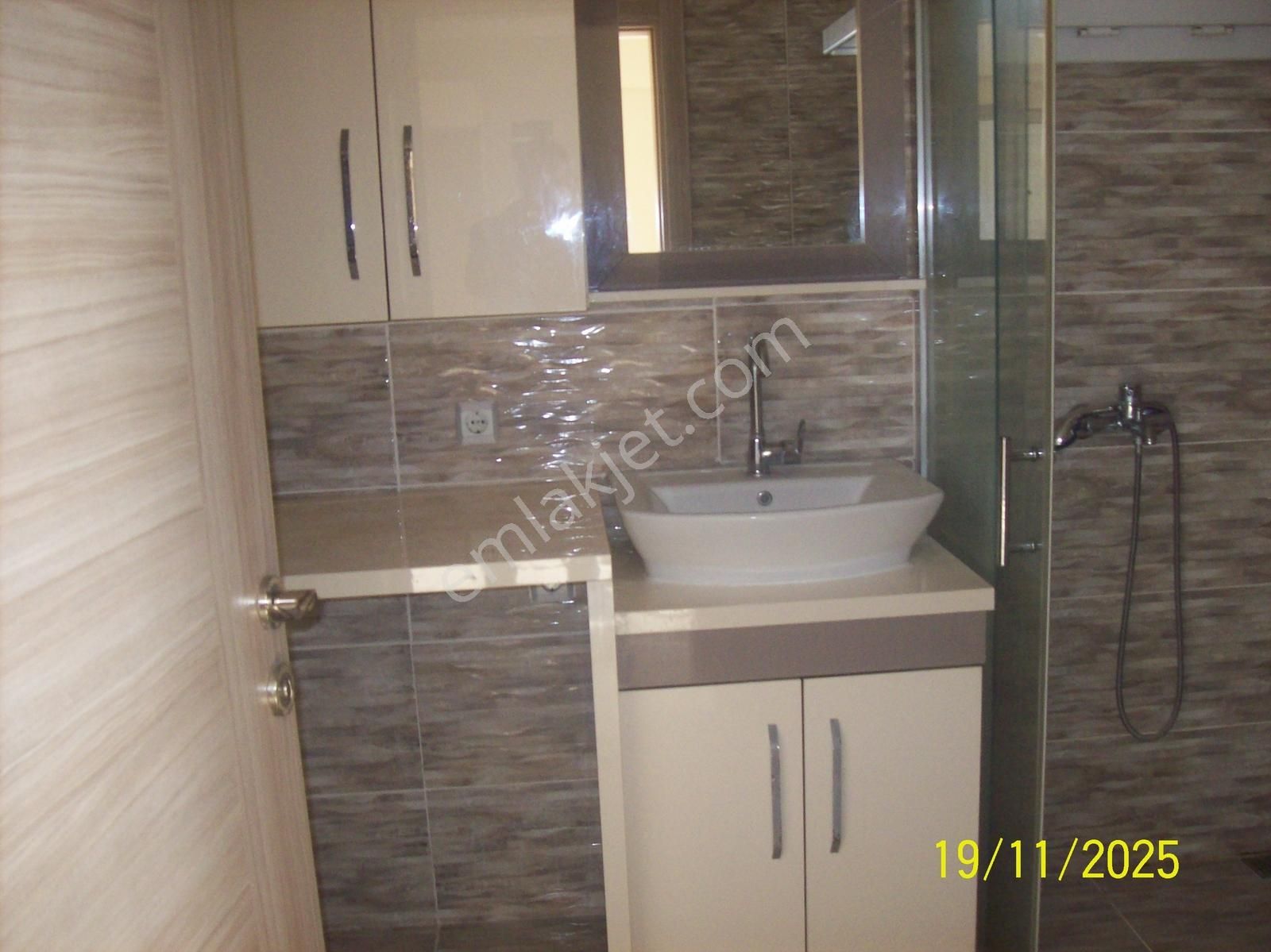 Seyrek De 2+1 Doğal Gazlı Ara Kat Daire 17.000.tl - Görsel 4