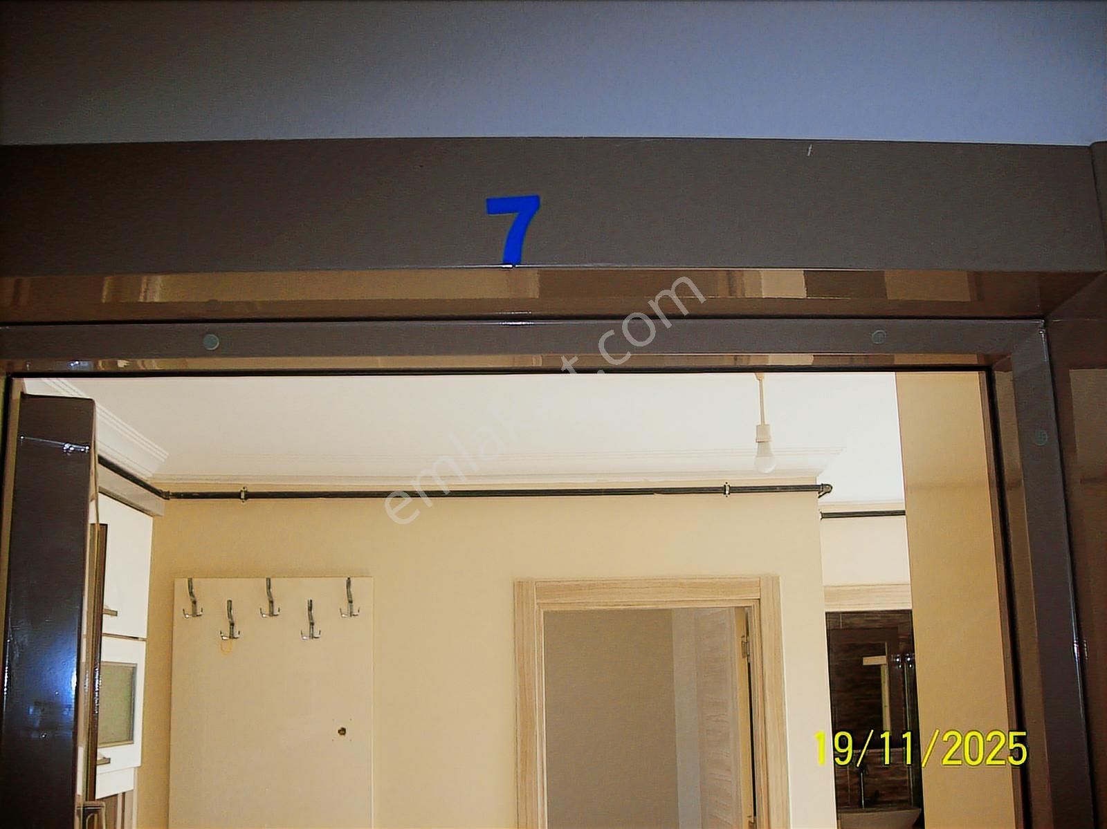 Seyrek De 2+1 Doğal Gazlı Ara Kat Daire 17.000.tl - Görsel 9