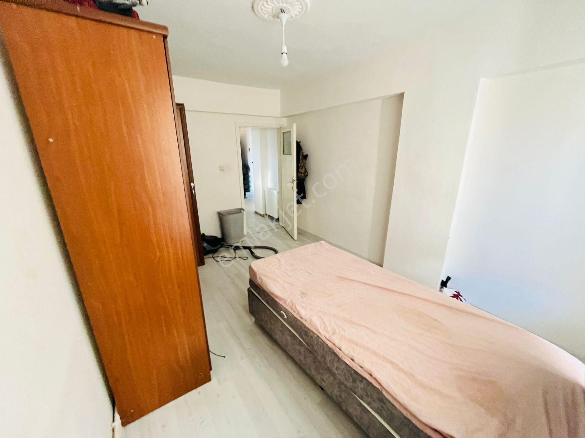 Kartaltepe'de Okullar Cad. Yakını 3+1 Katta Satılık Fırsat Daire !! - Görsel 13