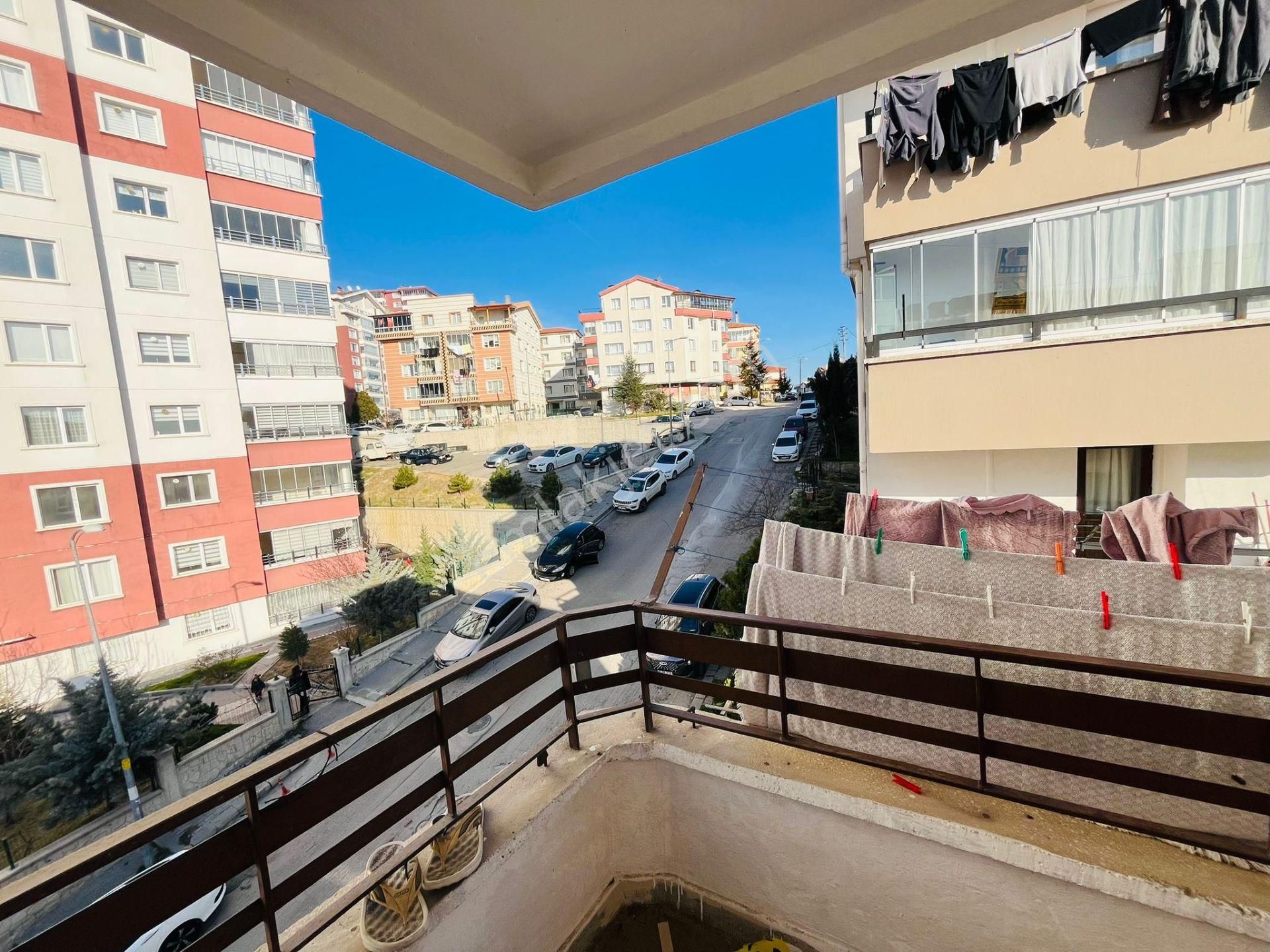 Kartaltepe'de Okullar Cad. Yakını 3+1 Katta Satılık Fırsat Daire !! - Görsel 31