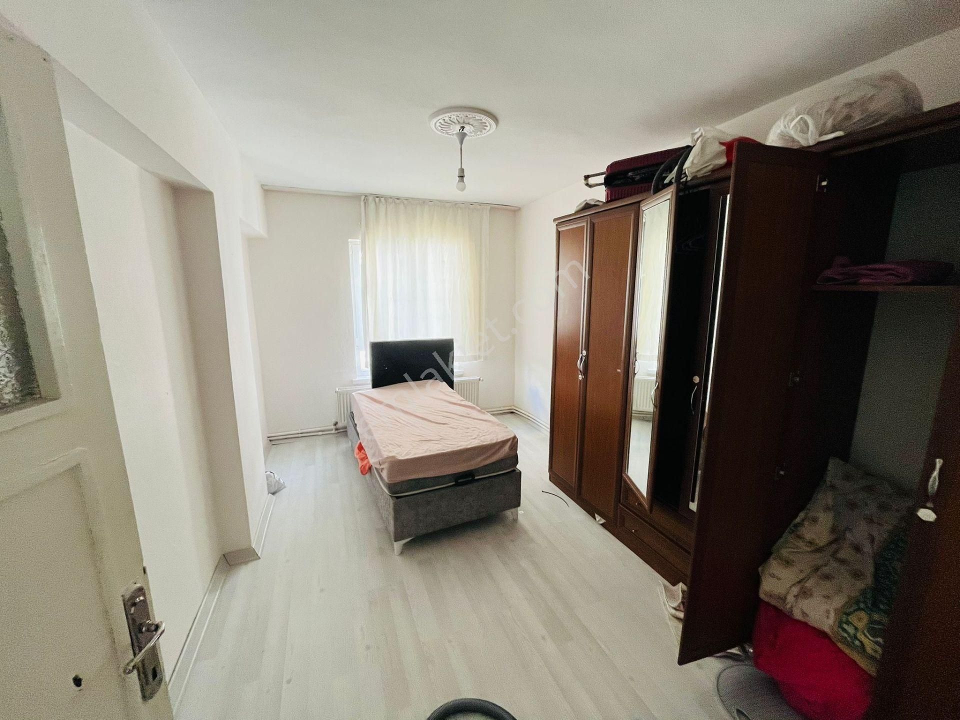 Kartaltepe'de Okullar Cad. Yakını 3+1 Katta Satılık Fırsat Daire !! - Görsel 10