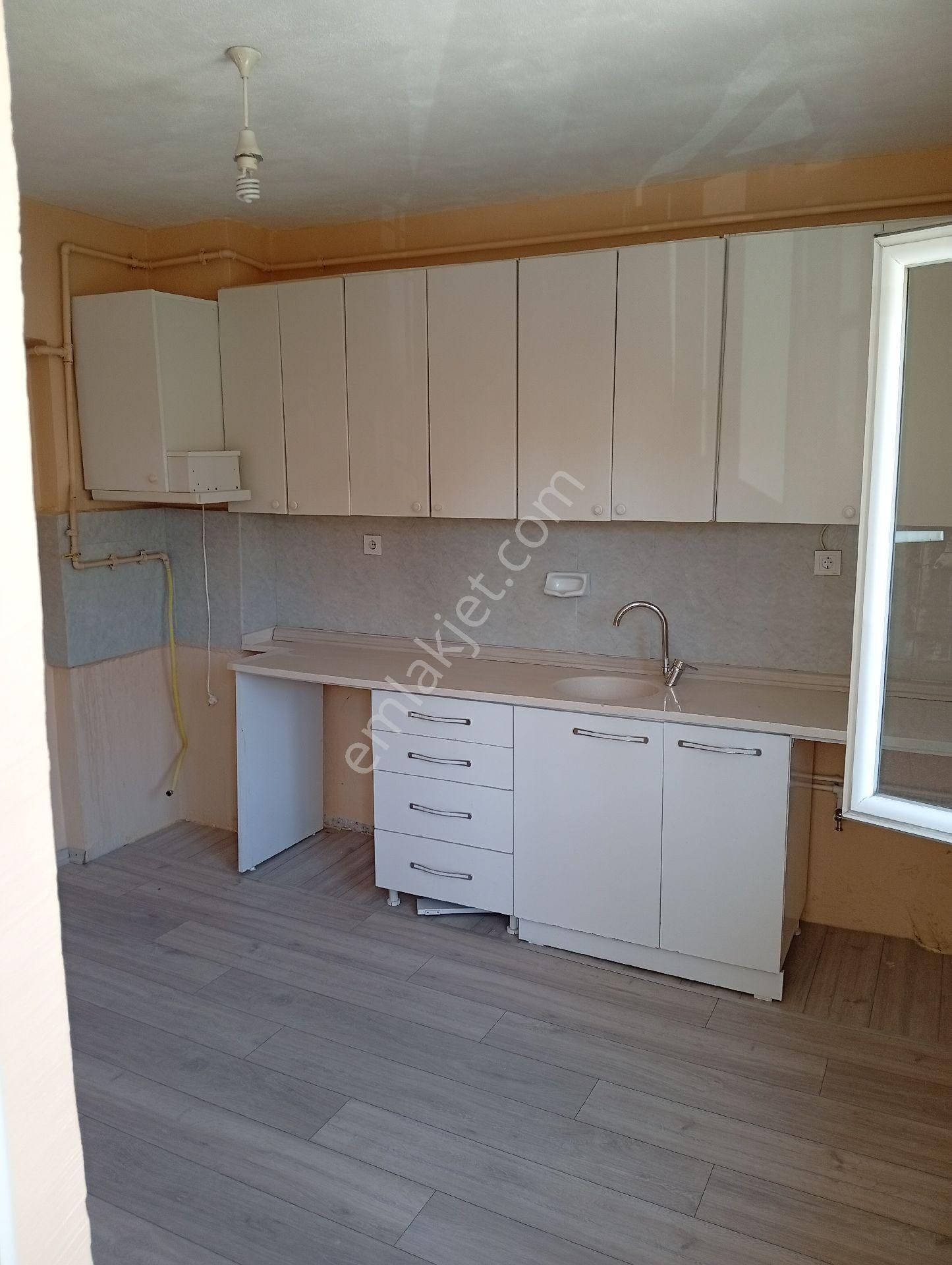 Çankaya Mah Yılmazlar Sitesinde Yenilenmiş Sahibinden 3+1 - Görsel 7