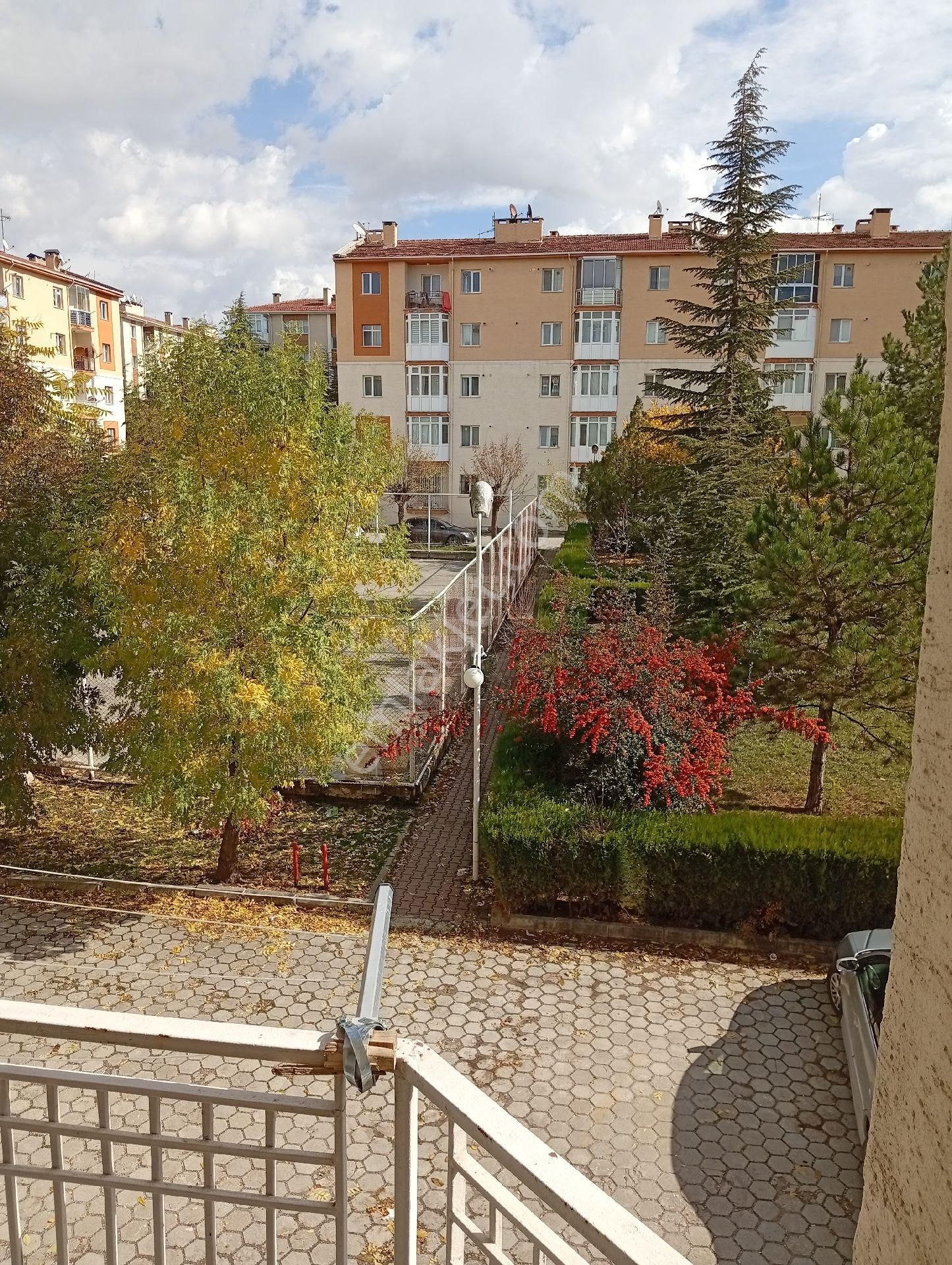 Çankaya Mah Yılmazlar Sitesinde Yenilenmiş Sahibinden 3+1 - Görsel 20