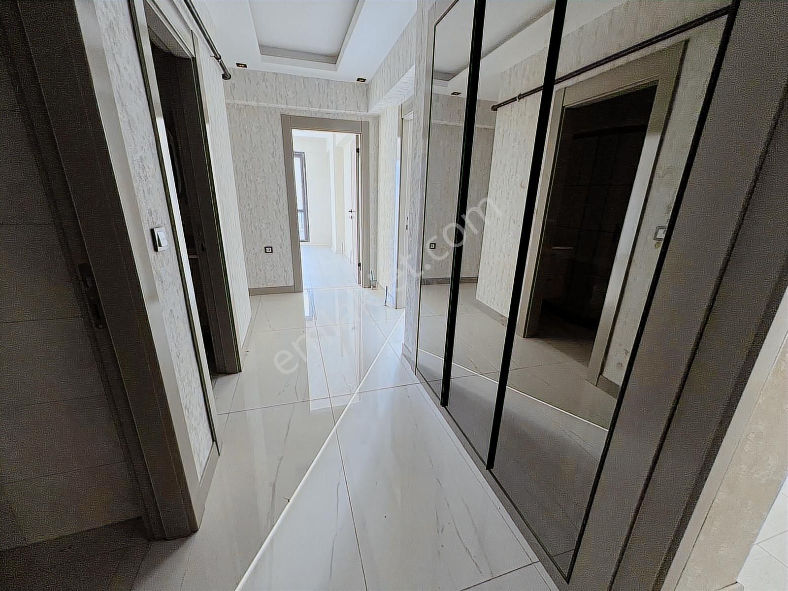 Cadde Üzeri Sıfır Binada Oturuma Hazır İskanlı 3+1 Daire - Görsel 16