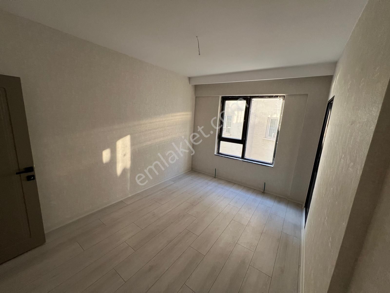 Cadde Üzeri Sıfır Binada Oturuma Hazır İskanlı 3+1 Daire - Görsel 10