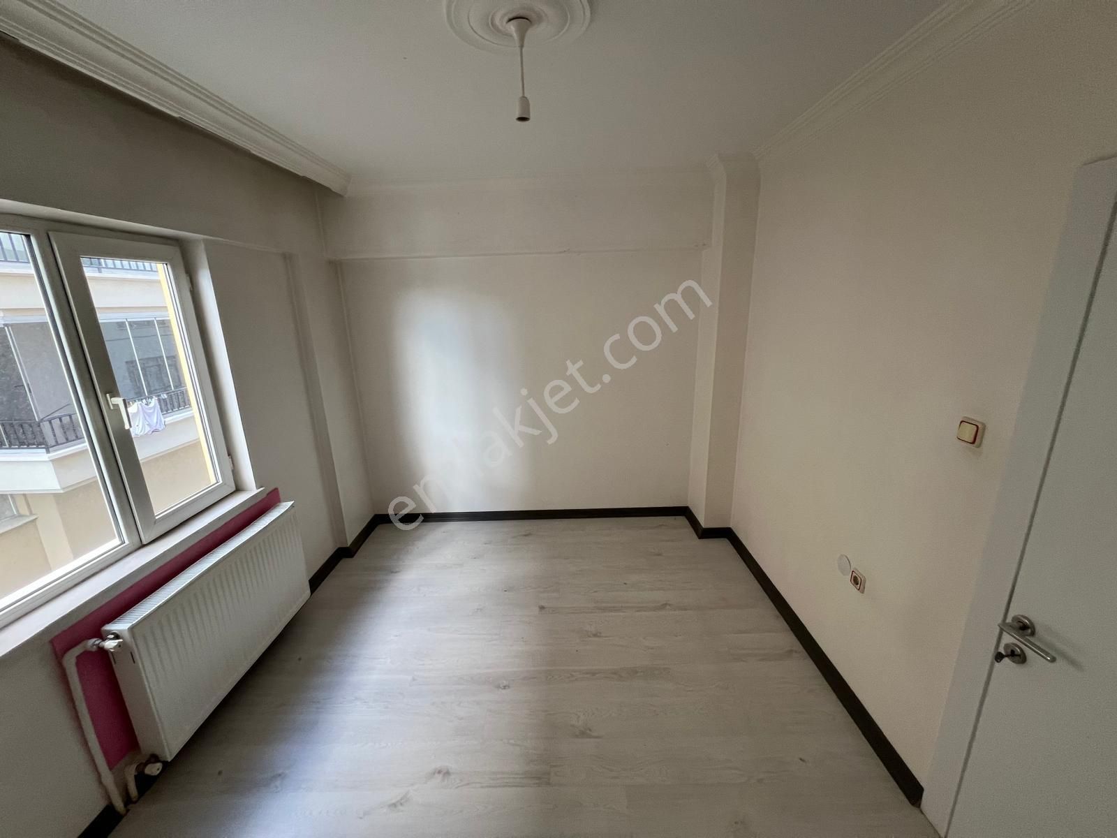 Acill_bağlum_bulvar_üzeri_1.kat_asansörlü_iskanlı_çift Balkonlu - Görsel 3