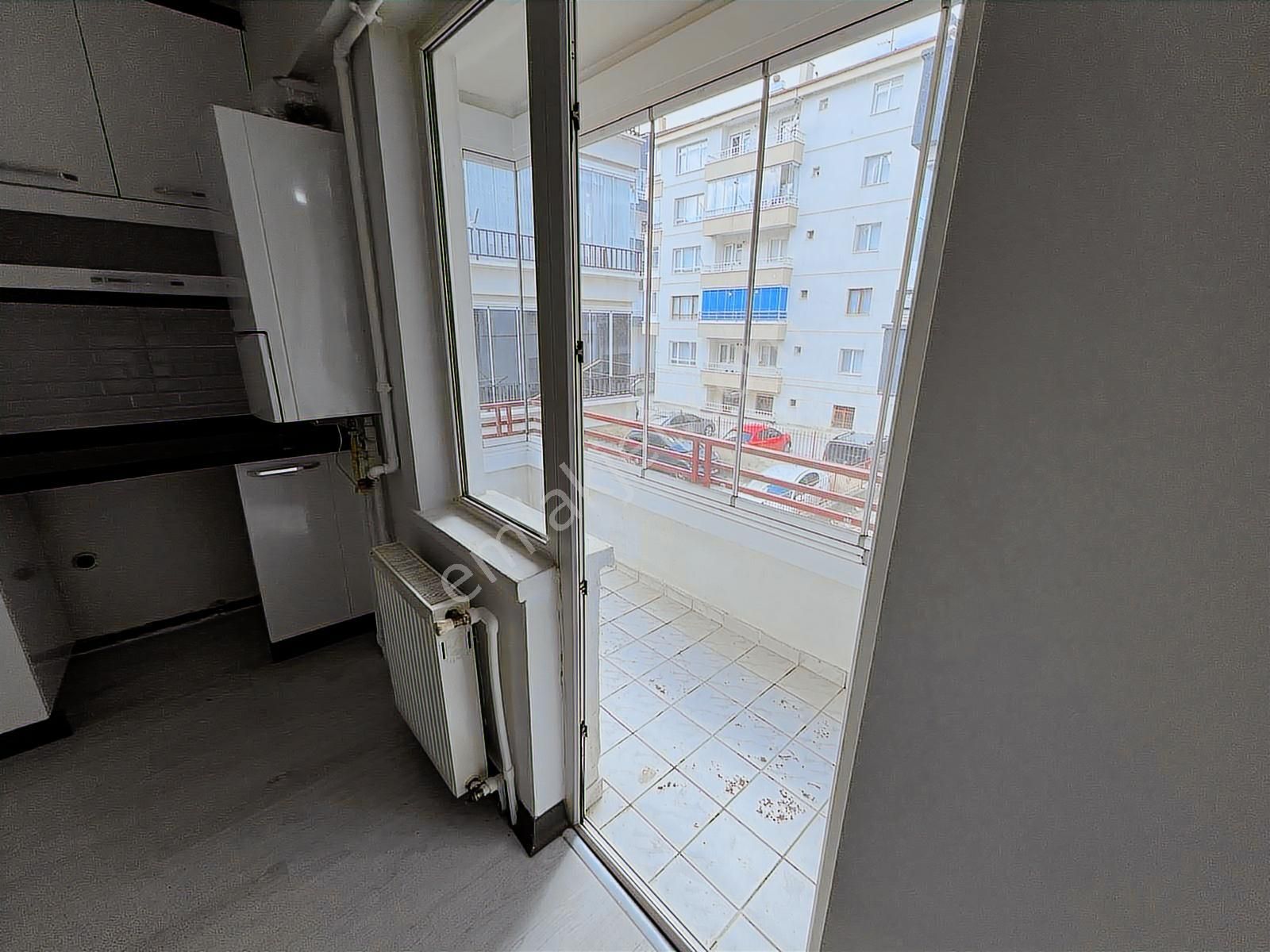 Acill_bağlum_bulvar_üzeri_1.kat_asansörlü_iskanlı_çift Balkonlu - Görsel 18