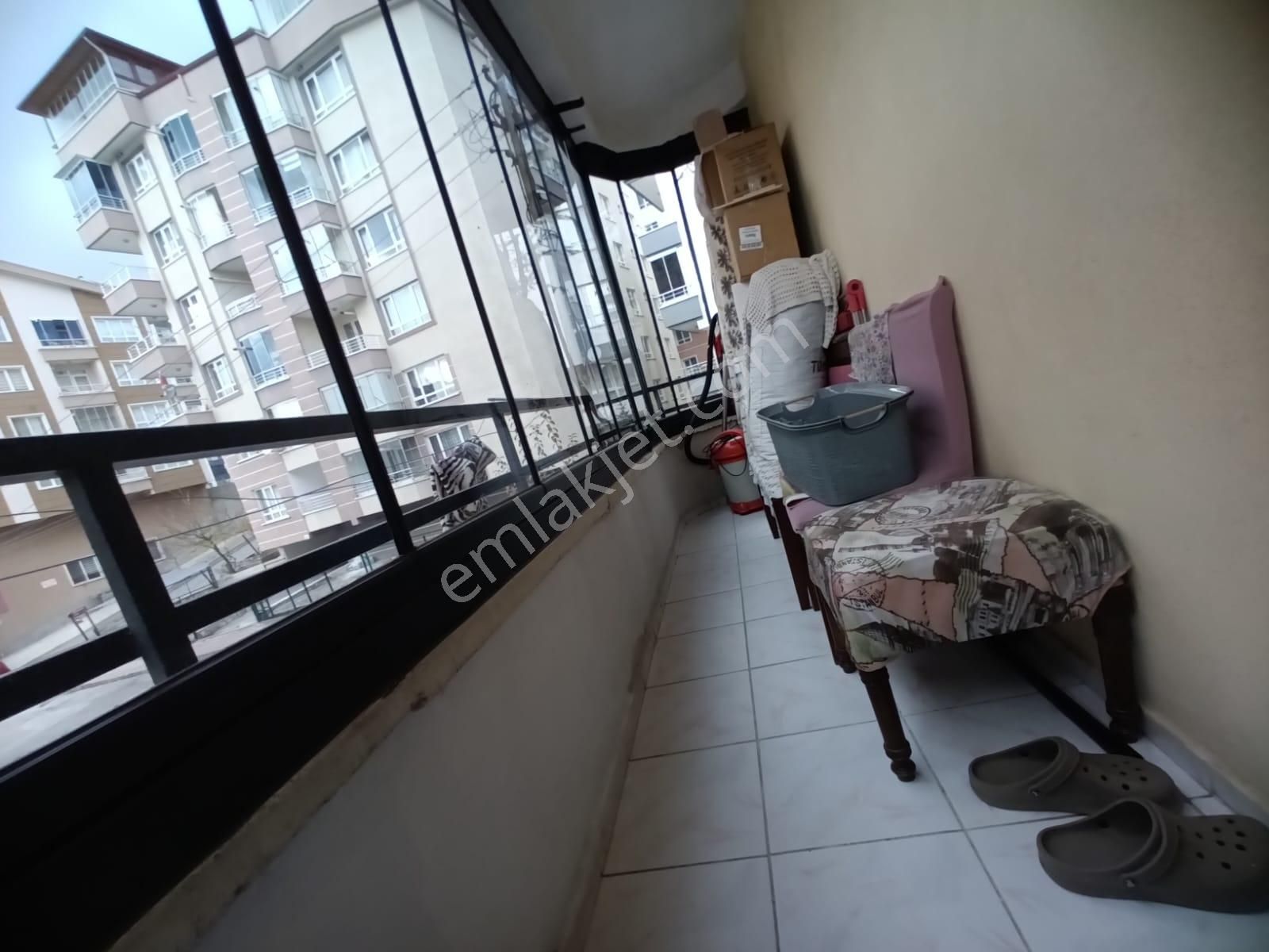 Ayvalı'da_1.ara_kat_ön_cephe_bağımsız_kök_tapu_3+1 - Görsel 25