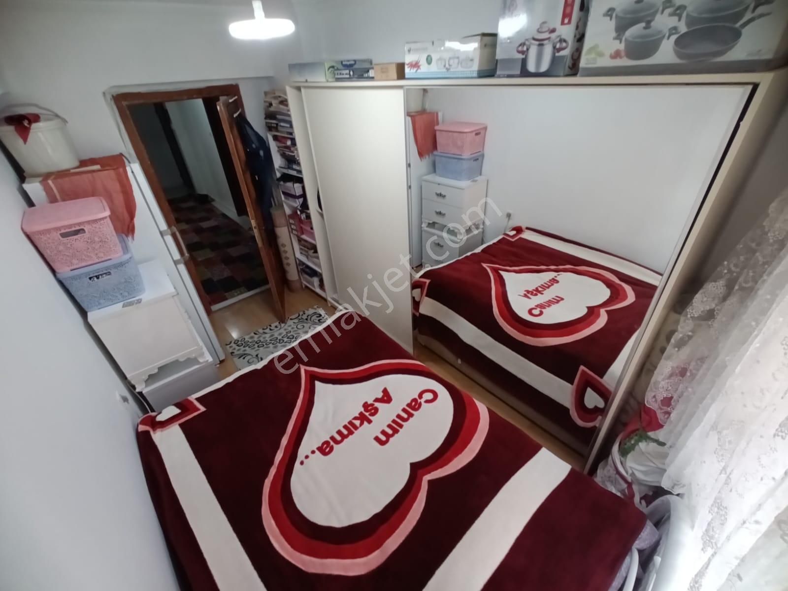 Ayvalı'da_1.ara_kat_ön_cephe_bağımsız_kök_tapu_3+1 - Görsel 14