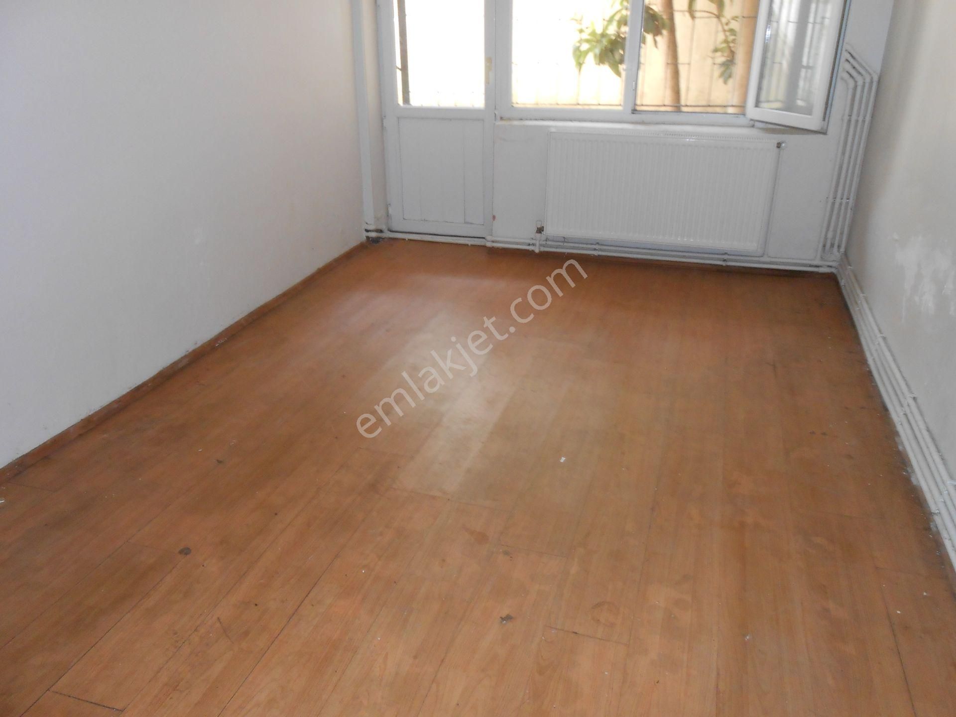 Bakırköy Y Mah İst Cd Karat34 Karşısı Pazar Sahil Yakın 85m2 2+1 Kombili Kiracılıbina Arsası 400 M2 - Görsel 15