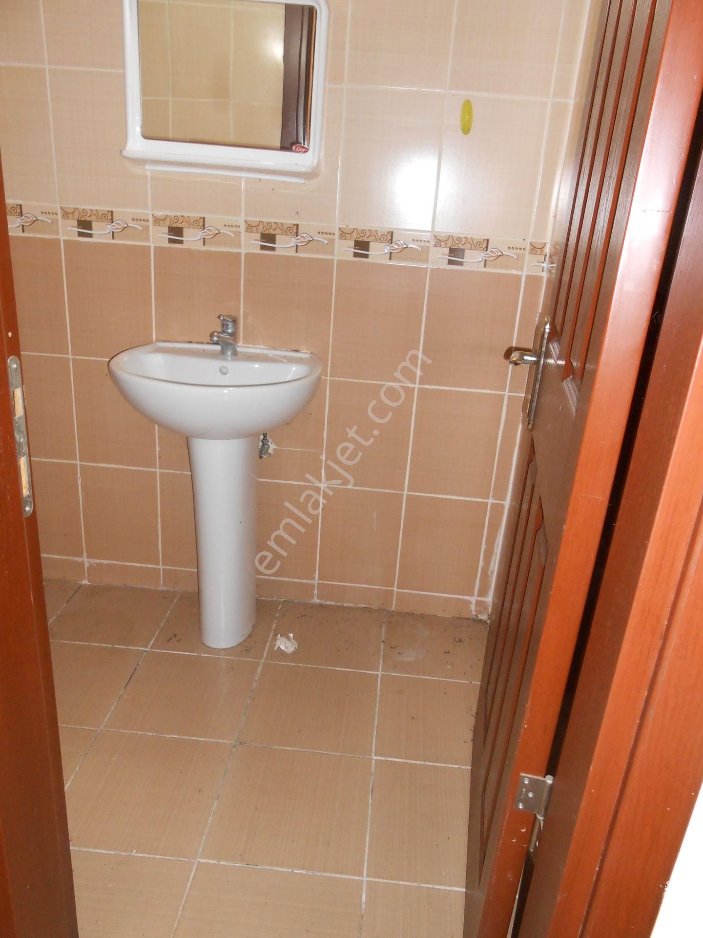 Bakırköy Y Mah İst Cd Karat34 Karşısı Pazar Sahil Yakın 85m2 2+1 Kombili Kiracılıbina Arsası 400 M2 - Görsel 29