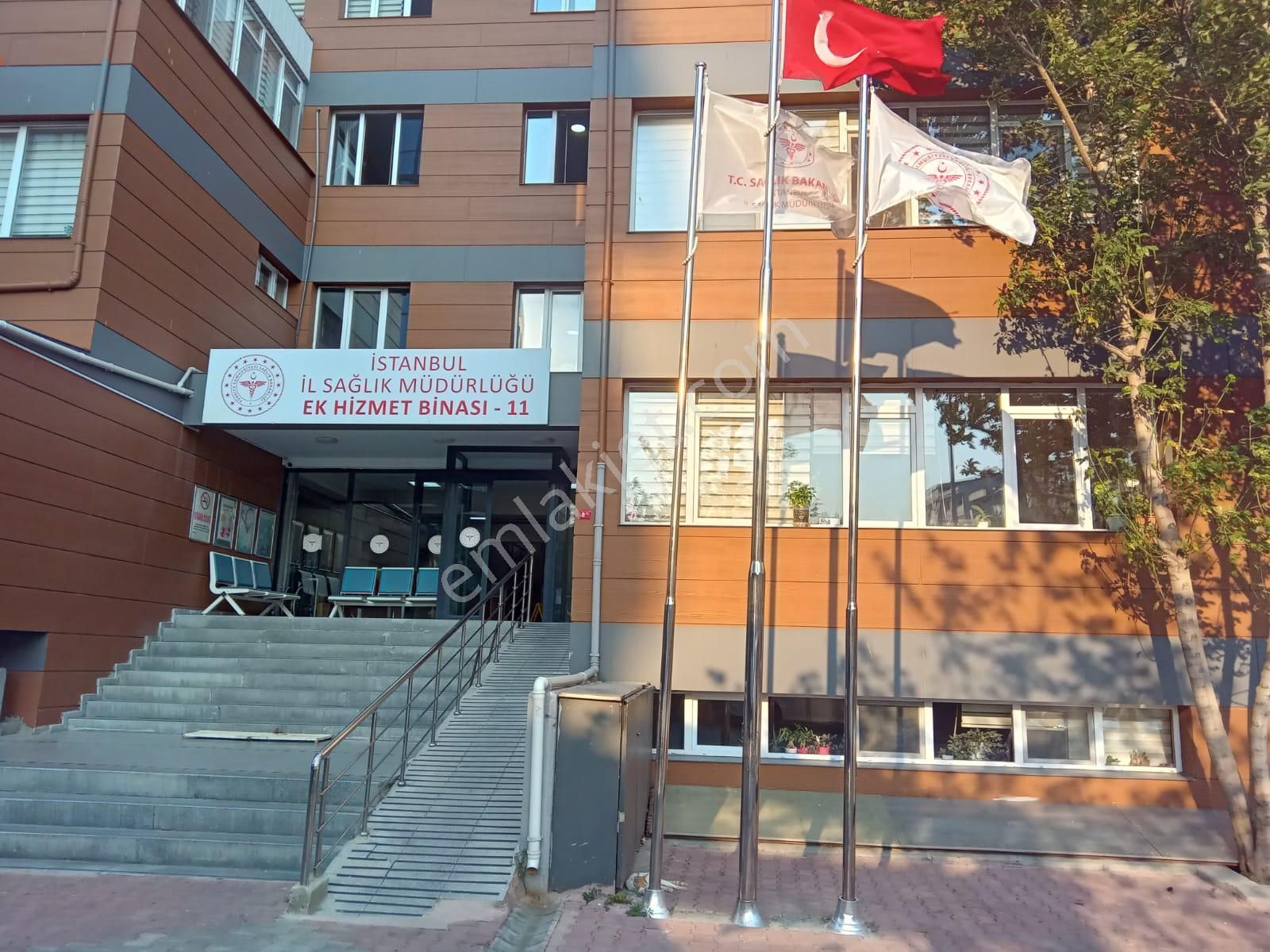 Bakırköy Y Mah İst Cd Karat34 Karşısı Pazar Sahil Yakın 85m2 2+1 Kombili Kiracılıbina Arsası 400 M2 - Görsel 3