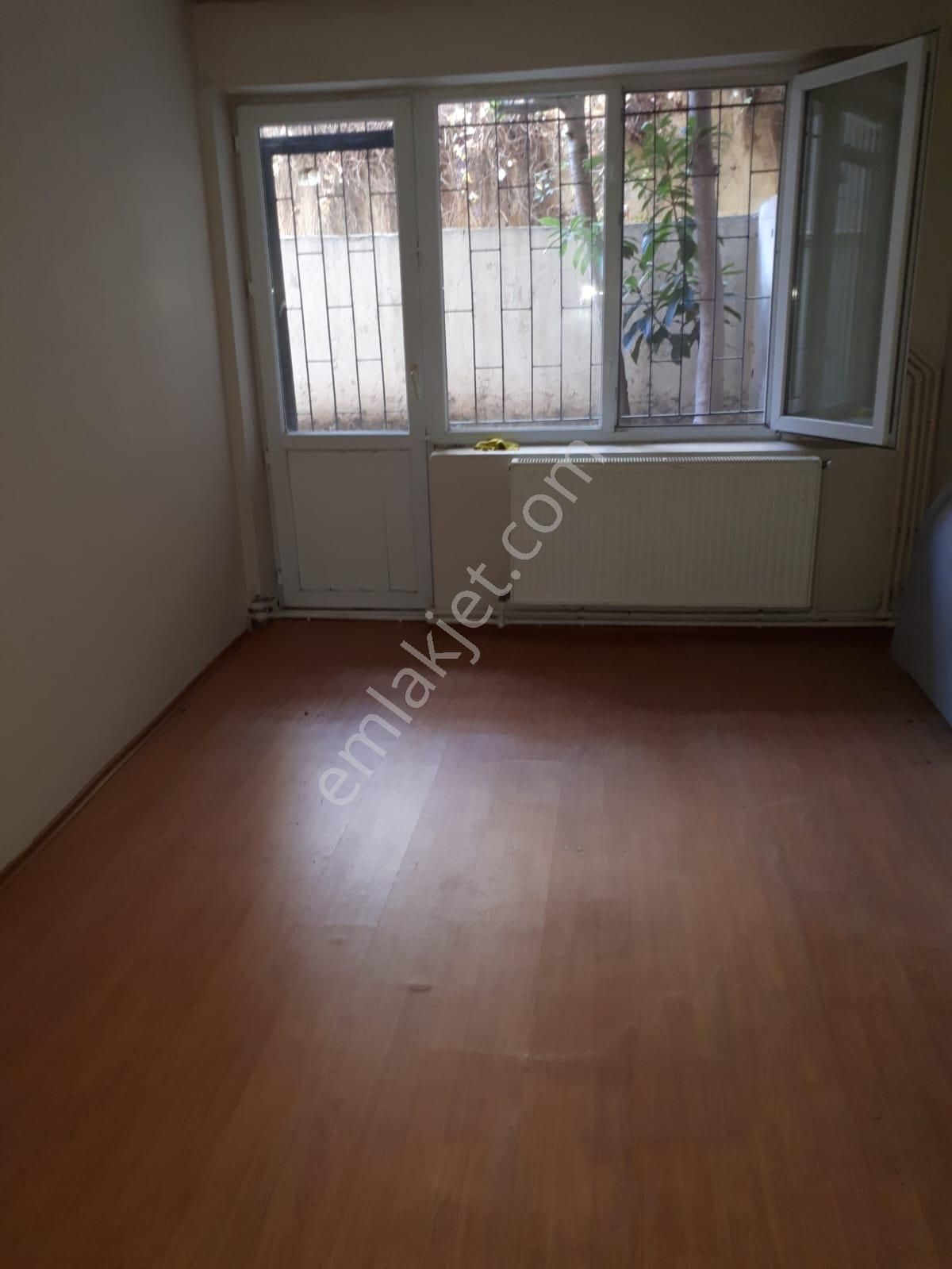 Bakırköy Y Mah İst Cd Karat34 Karşısı Pazar Sahil Yakın 85m2 2+1 Kombili Kiracılıbina Arsası 400 M2 - Görsel 8