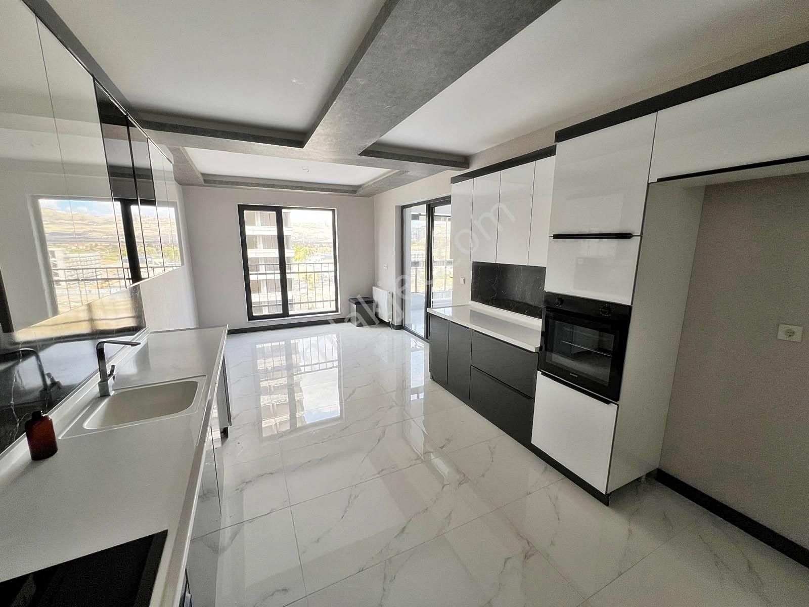 Ovacık_taha.akgül_dibi_giyinme_odalı_e.banyolu_4+1_site_dairesi - Görsel 13