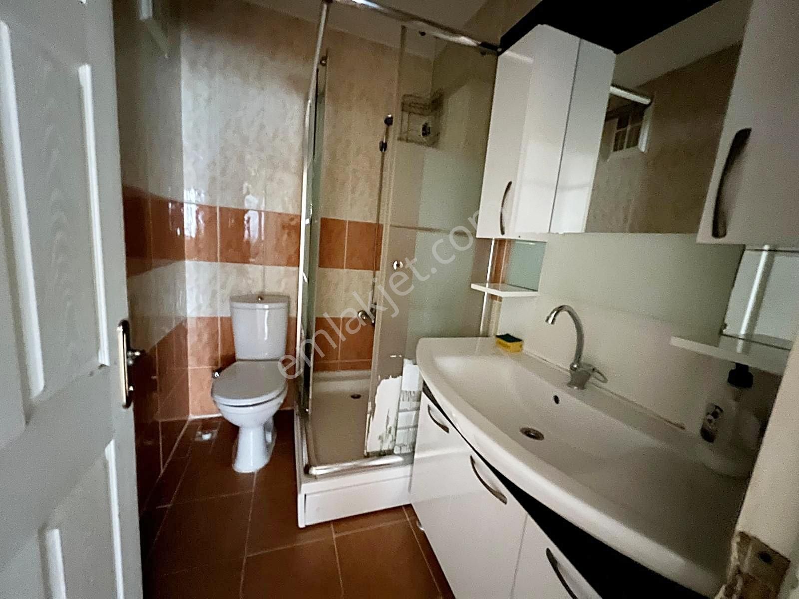 Çarşı_pazar_otobüs_dolmuş_okul_ve_sağlık_ocağı_dibinde_1.kat_2+1 - Görsel 32