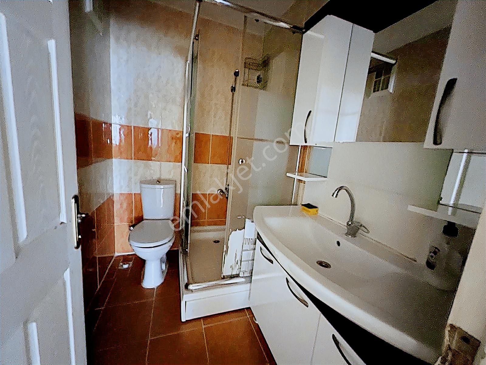 Çarşı_pazar_otobüs_dolmuş_okul_ve_sağlık_ocağı_dibinde_1.kat_2+1 - Görsel 19