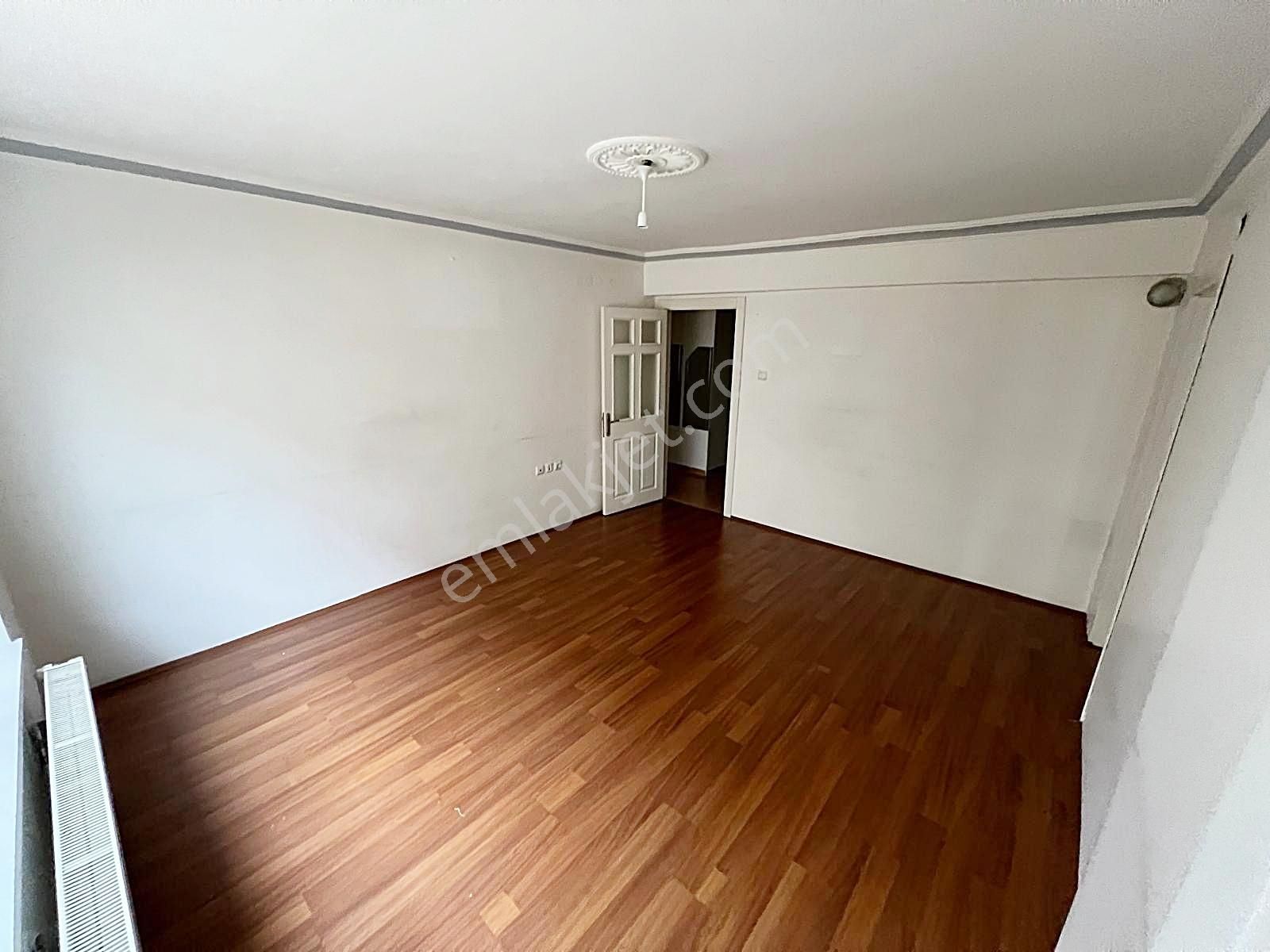 Çarşı_pazar_otobüs_dolmuş_okul_ve_sağlık_ocağı_dibinde_1.kat_2+1 - Görsel 10