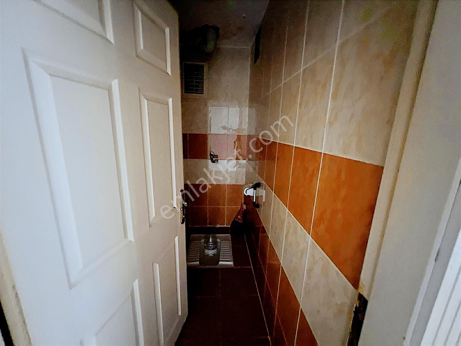 Çarşı_pazar_otobüs_dolmuş_okul_ve_sağlık_ocağı_dibinde_1.kat_2+1 - Görsel 11