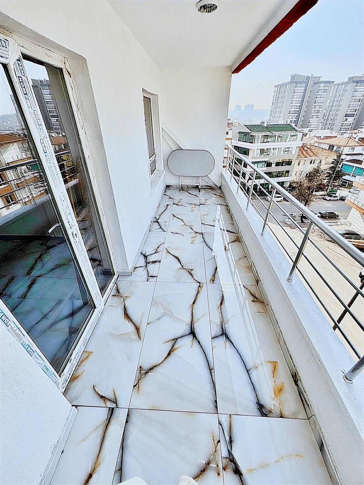Yeni_bina_140m2_lüx_yapılı_geniş_oturum_ 2m Kredi İmkanı_ile 3+1 - Görsel 3
