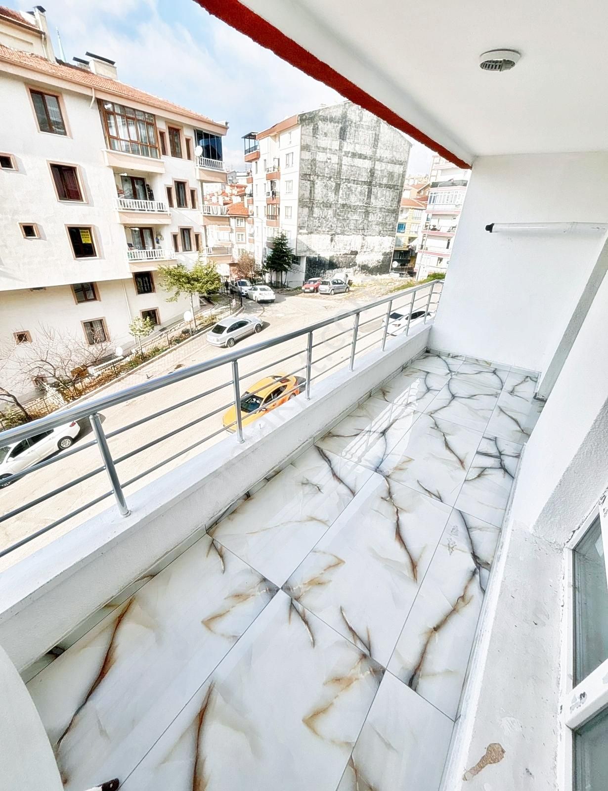 Yeni_bina_140m2_lüx_yapılı_geniş_oturum_ 2m Kredi İmkanı_ile 3+1 - Görsel 2