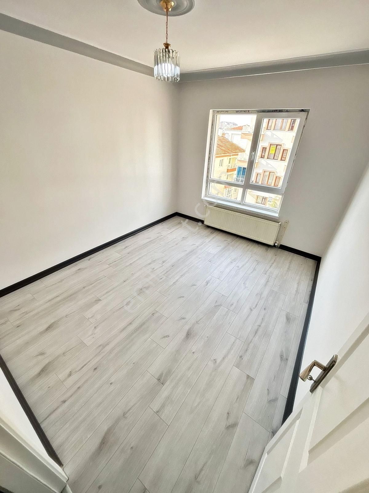 Yeni_bina_140m2_lüx_yapılı_geniş_oturum_ 2m Kredi İmkanı_ile 3+1 - Görsel 29