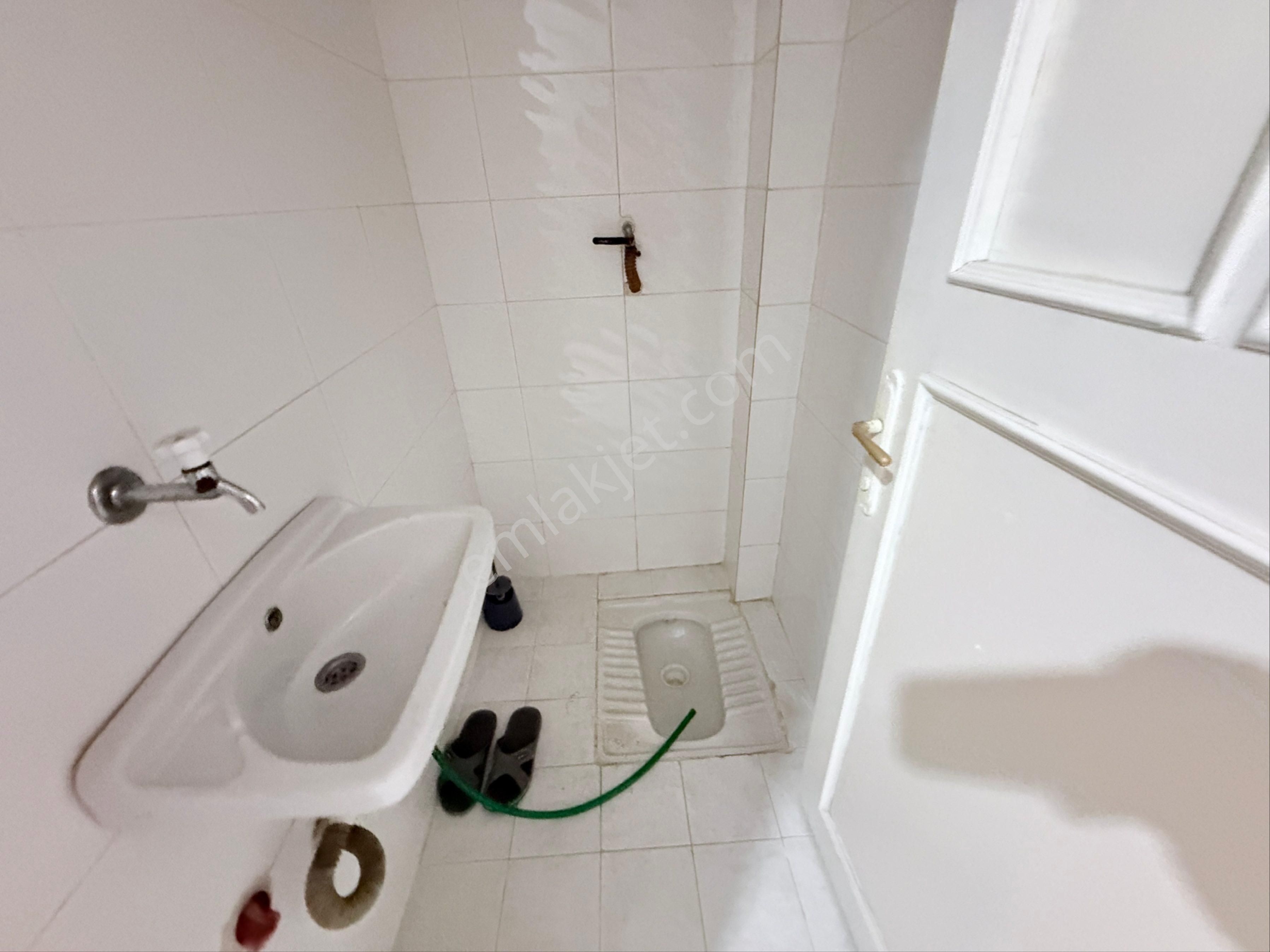 Sefaköy İnönü Mahallesi Satılık 2 + 1 Birinci Kat - Görsel 5