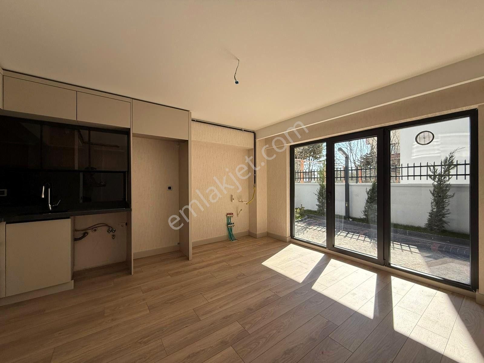 Kariyer'den Şehir Hastanesi Ve Gata Yakını Sıfır Binada 2+1 Lüx Yapılı Özel Bahçeli Daire - Görsel 8