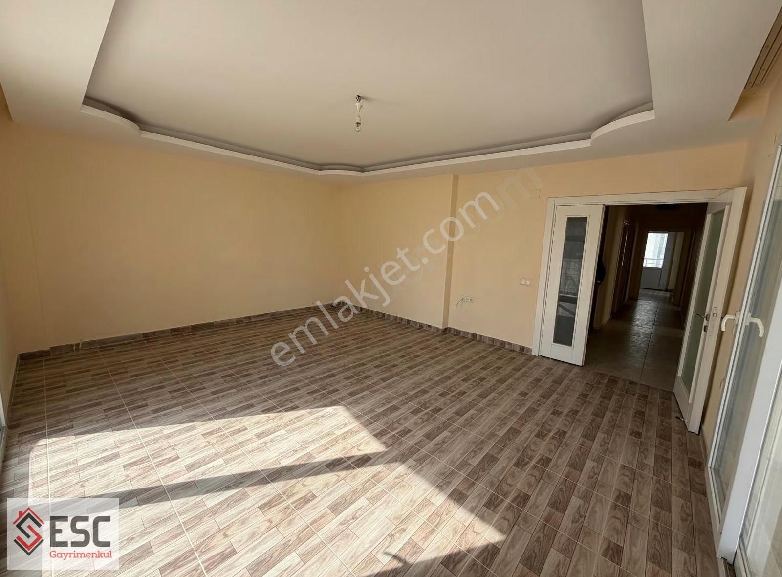 Esc'den Akdeniz Mh'de 3+1 Kiralık Daire Esc2366y