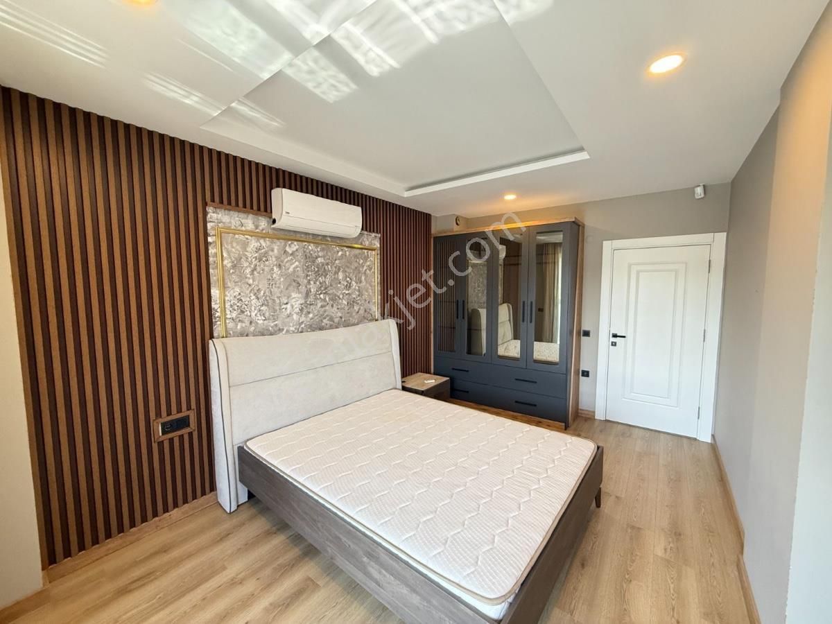 Kuşadası Ege Mahallesinde Satılık Eşyalı Müstakil Villa - Görsel 16