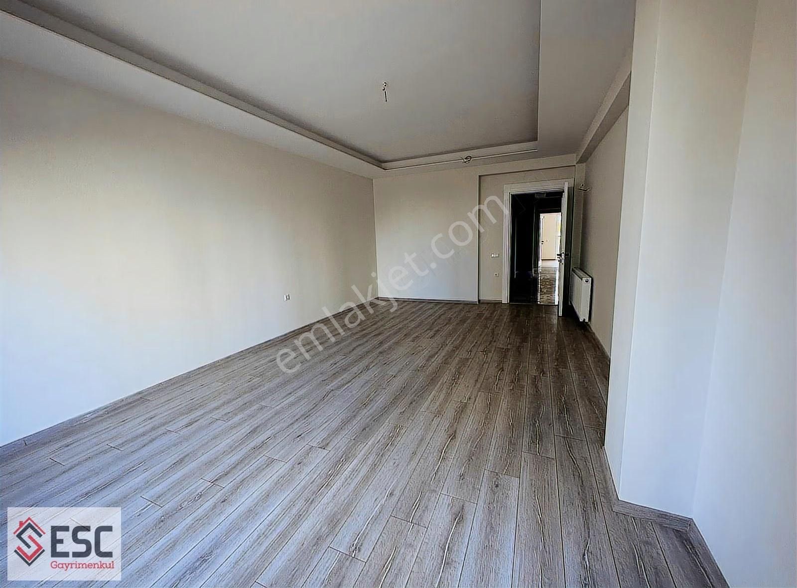 Esc'den Akdeniz Mh,de Geniş M2 Li Fırsat 4+1 Daire Esc2434f - Görsel 4