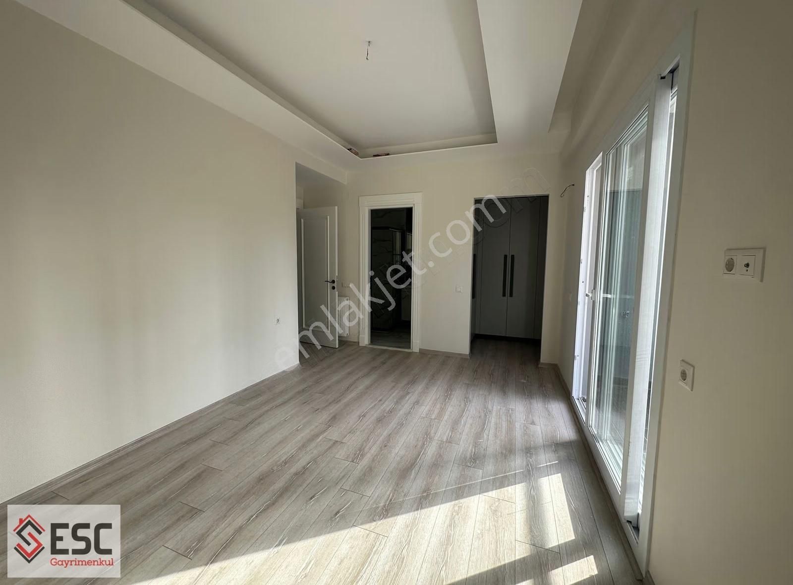 Esc'den Akdeniz Mh,de Geniş M2 Li Fırsat 4+1 Daire Esc2434f - Görsel 20