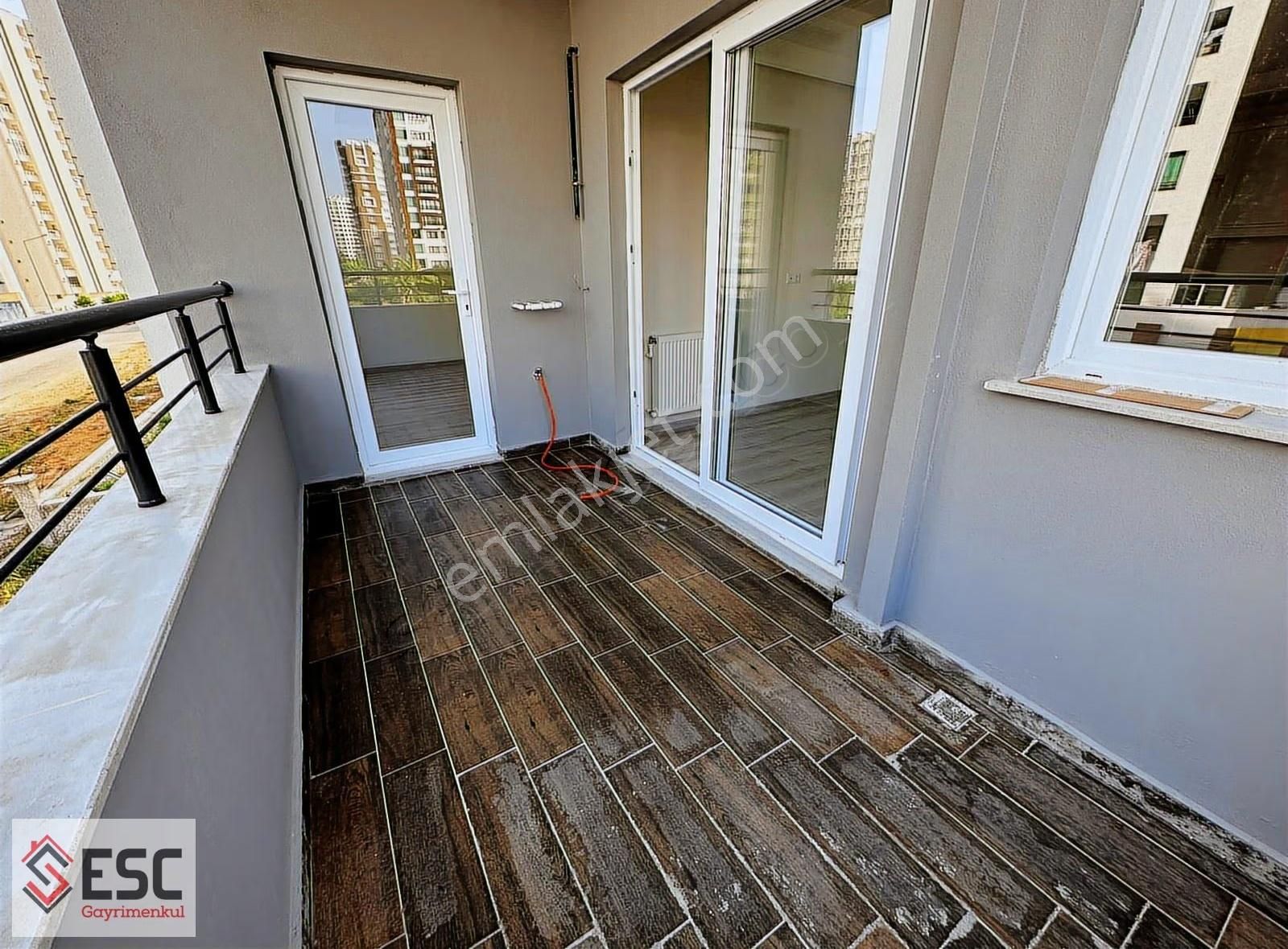 Esc'den Akdeniz Mh,de Geniş M2 Li Fırsat 4+1 Daire Esc2434f - Görsel 14