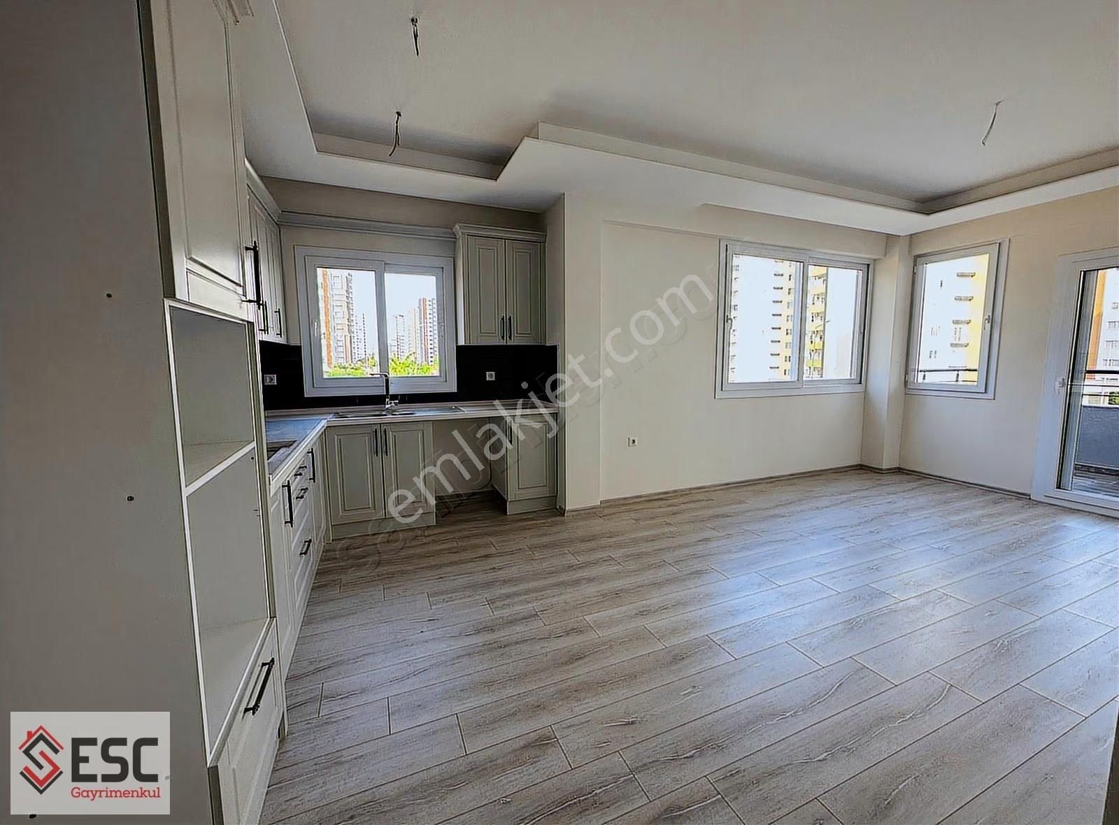 Esc'den Akdeniz Mh,de Geniş M2 Li Fırsat 4+1 Daire Esc2434f - Görsel 11