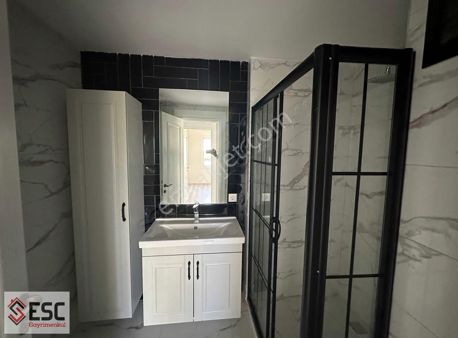 Esc'den Akdeniz Mh,de Geniş M2 Li Fırsat 4+1 Daire Esc2434f - Görsel 15