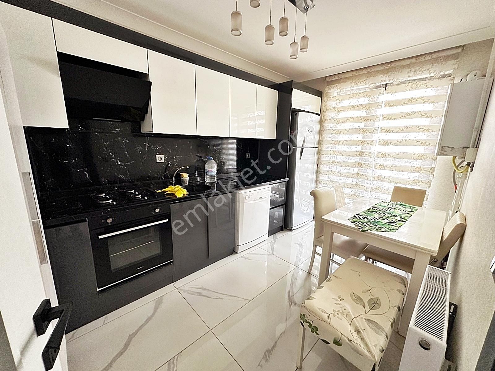 Ovacık'ta_full_yapılı_yrni_bina_y.giriş_iskanlı_ön_cephe_3+1