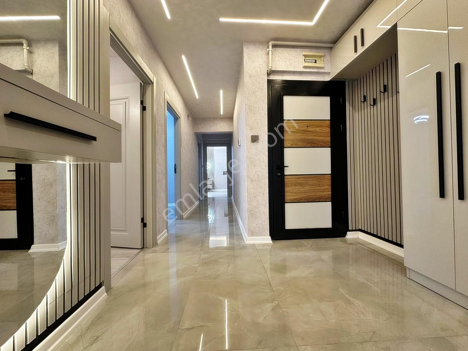 Etlik'te_mega_lüx_yapılı_giyinme_odalı_asansörlü_iskanlı_ara_kat - Görsel 15