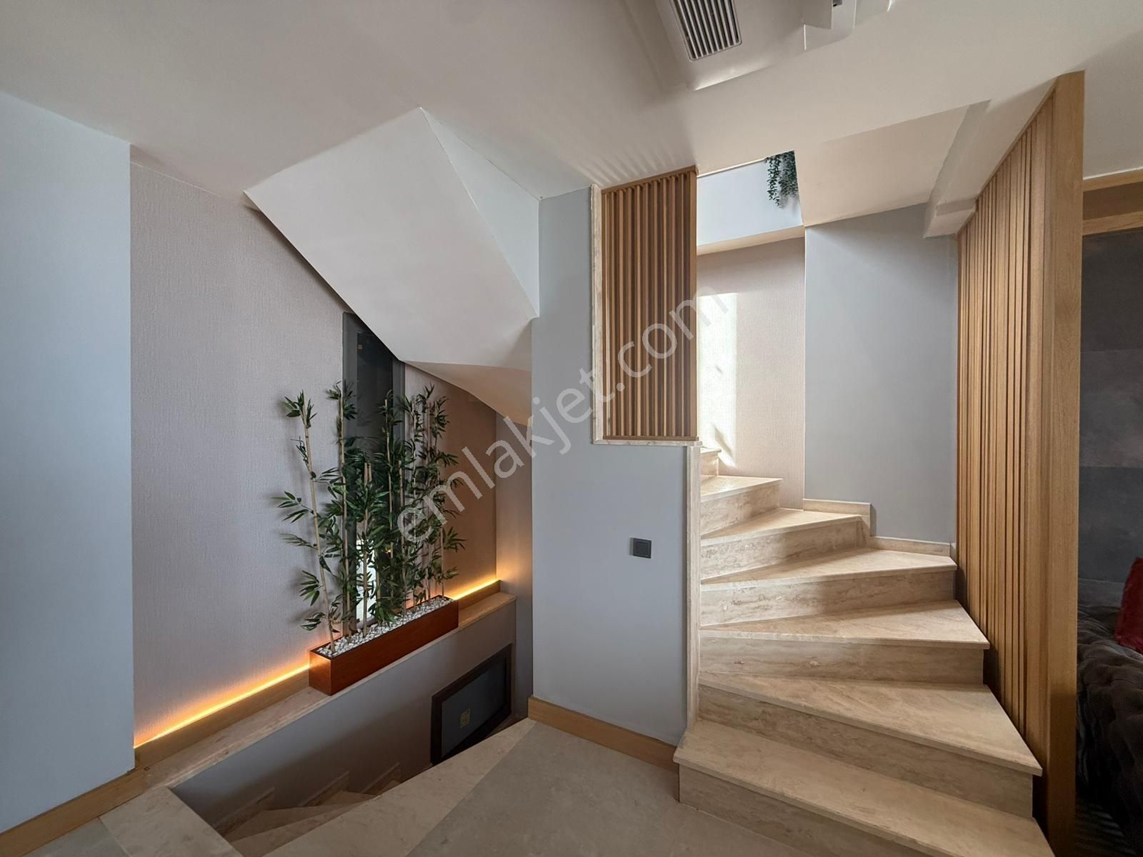 Bodrum Bağlada Kiralık Deniz Manzaralı 6+2 Müstakil Villa - Görsel 28