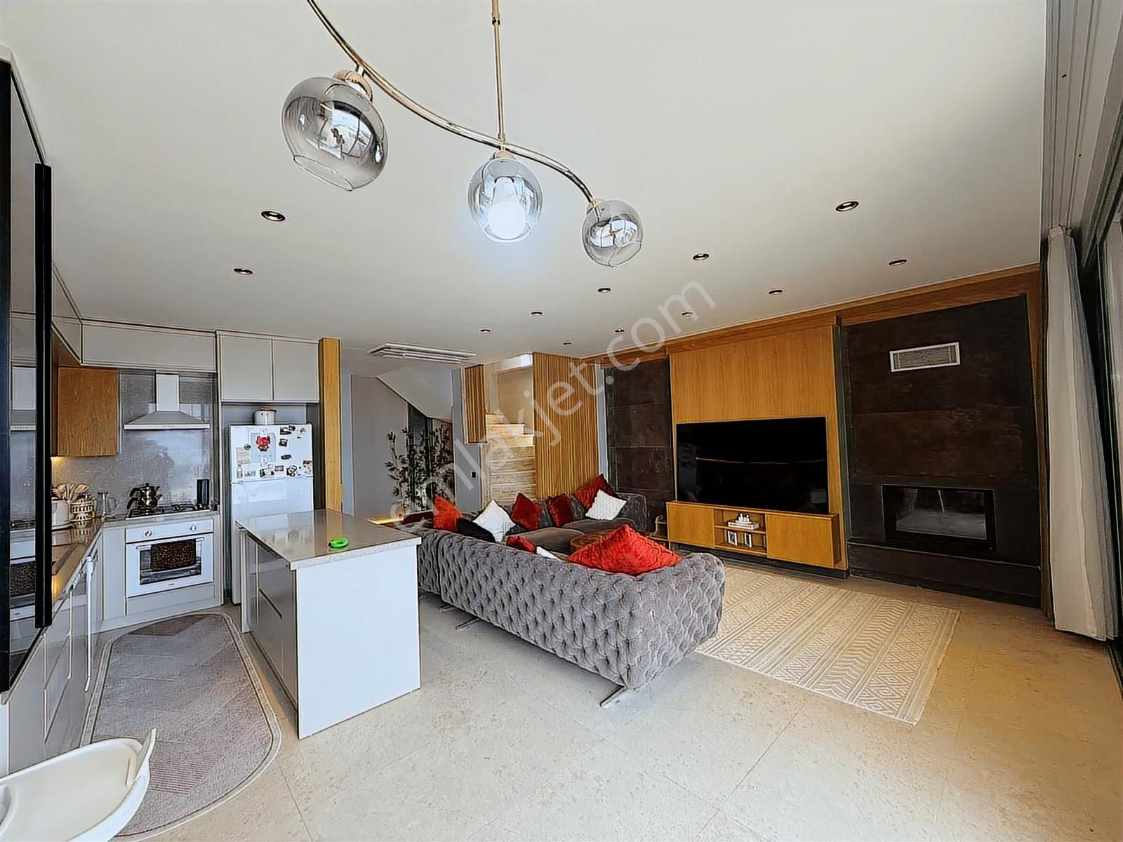 Bodrum Bağlada Kiralık Deniz Manzaralı 6+2 Müstakil Villa - Görsel 10