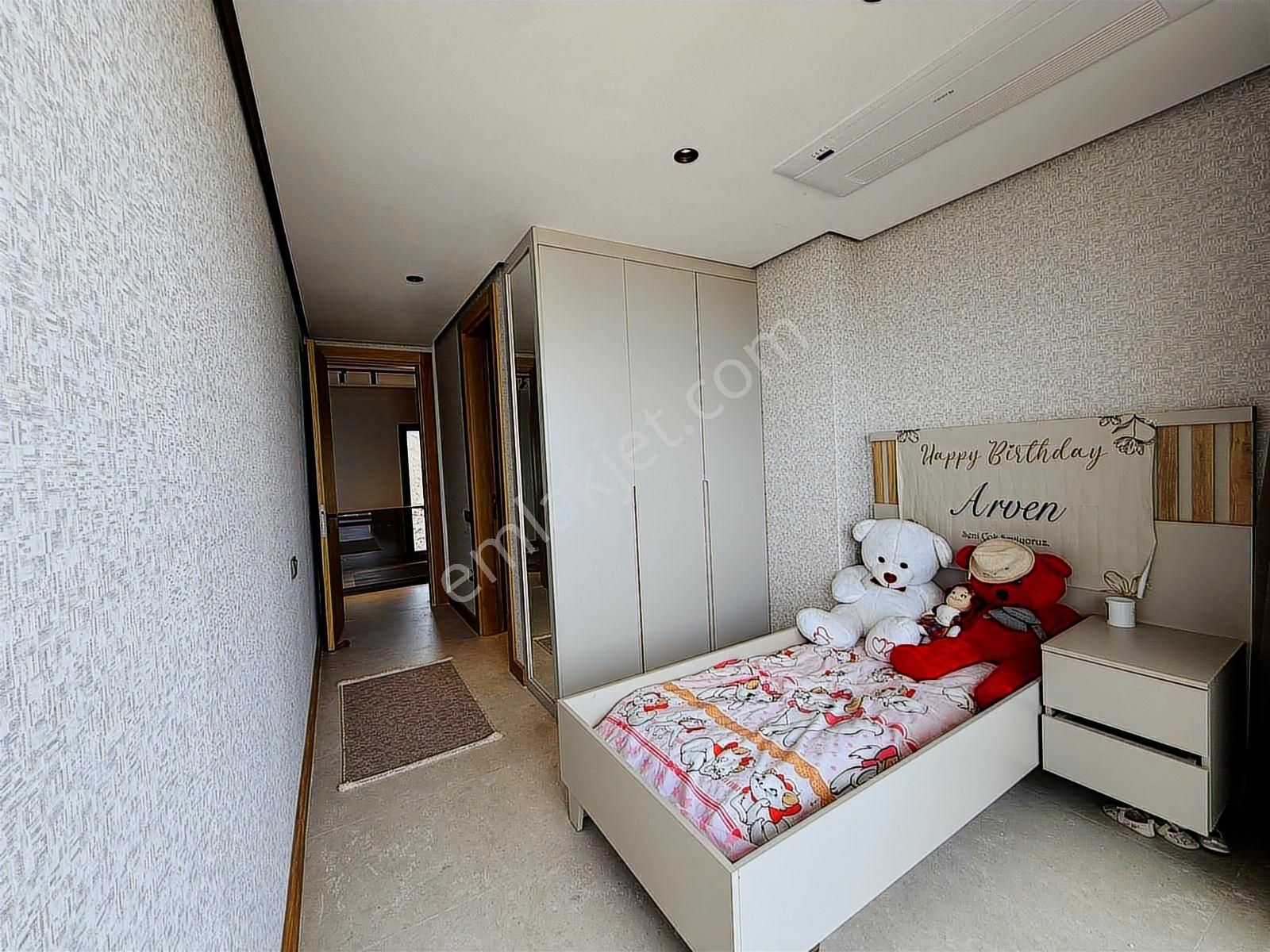 Bodrum Bağlada Kiralık Deniz Manzaralı 6+2 Müstakil Villa - Görsel 27