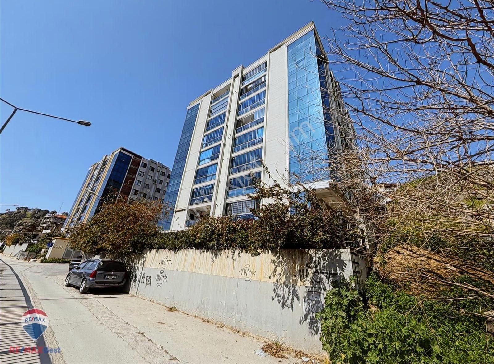 45 Anadolu Caddesi'nde Deniz Manzaralı 3+1 Daire