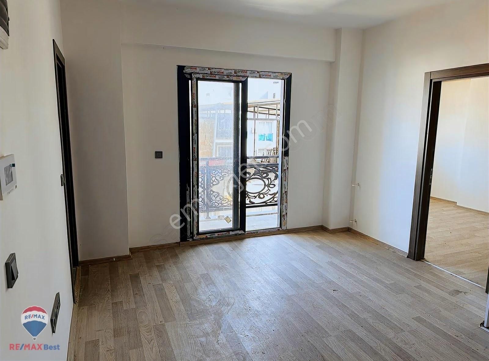 47 Seyrek Merkezde Satılık Sıfır 1+1 Daire - Görsel 7