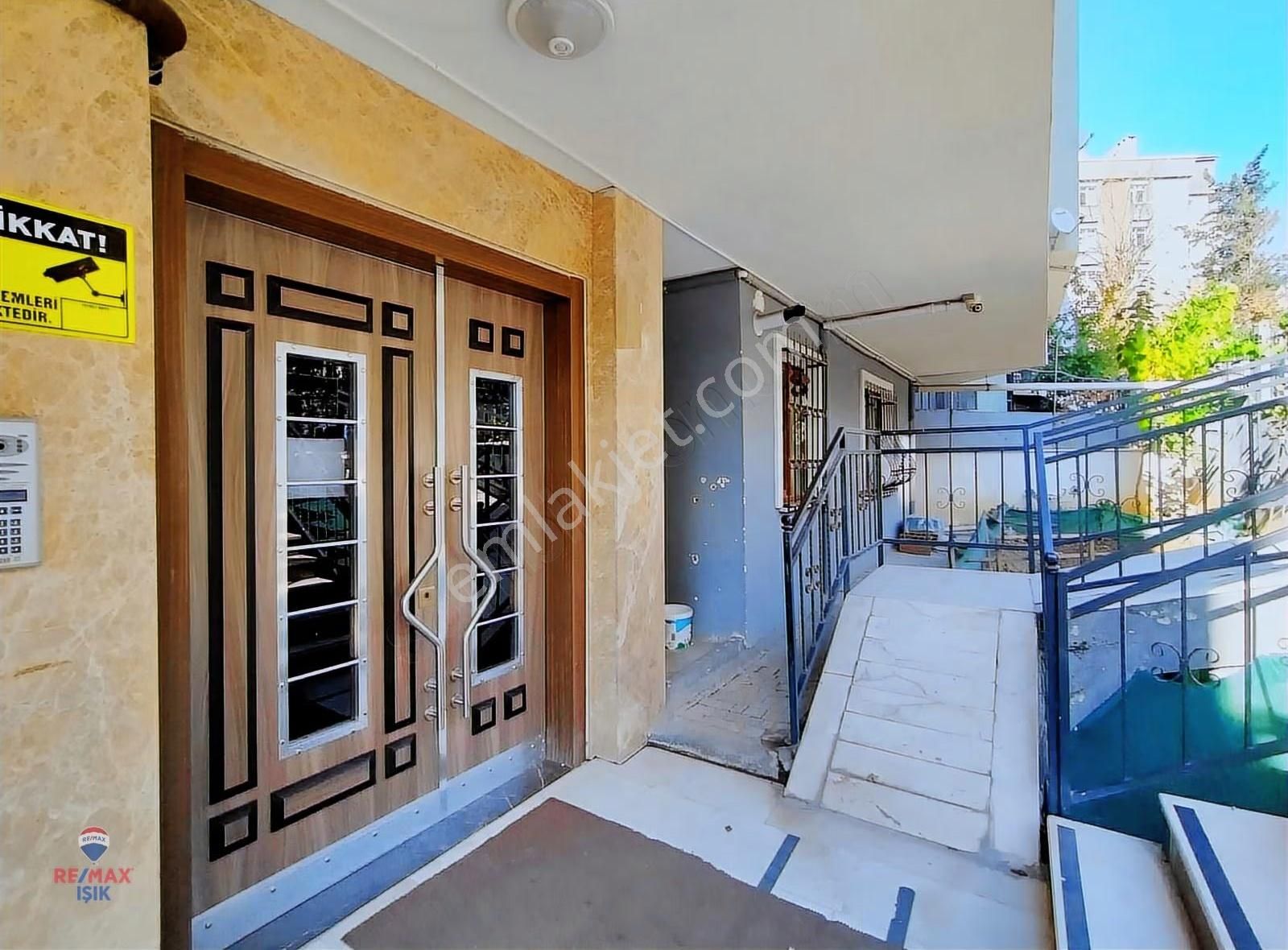 Çakmak Metro Durağına Yürüme Mesafesi 1+1