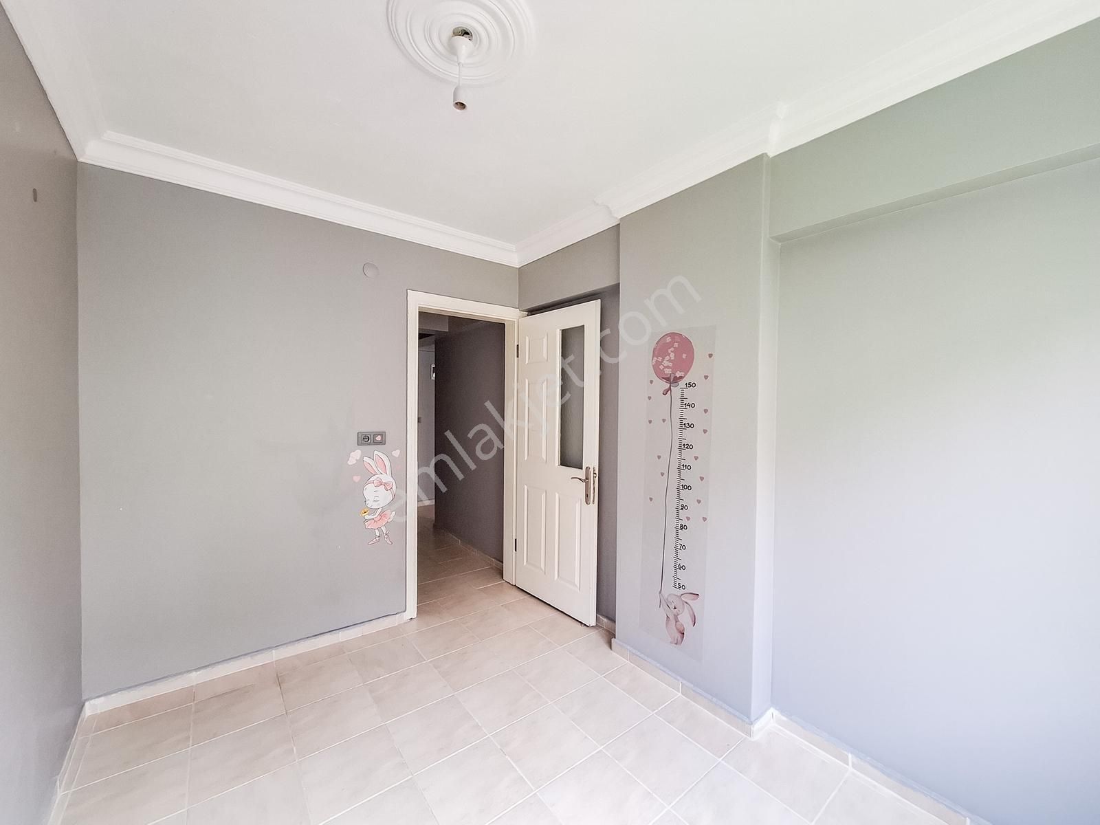 Didim Merkezi Konumda Asansörlü Geniş 3+1 Ayrı Mutfak Daire - Görsel 11