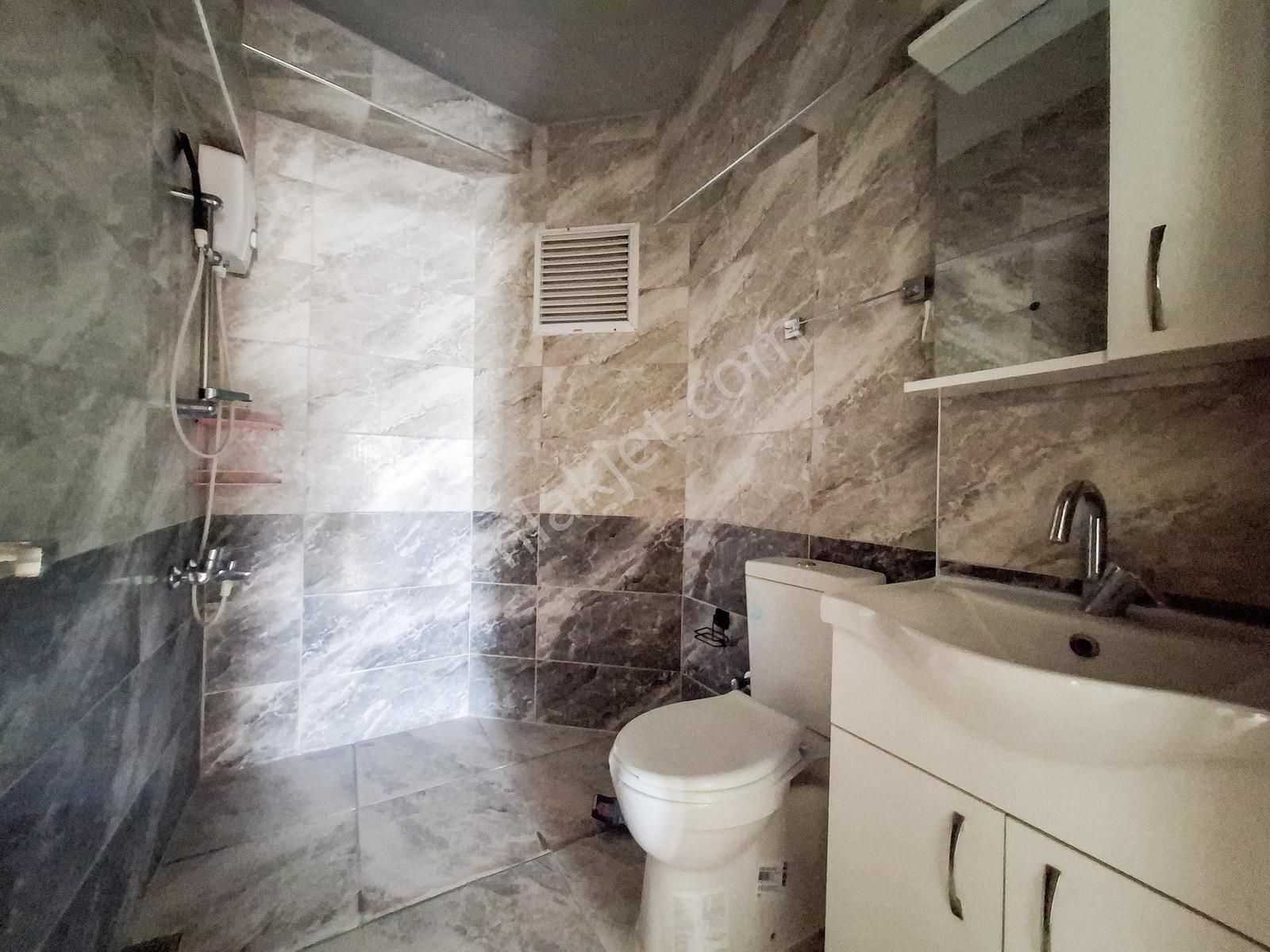 Didim Merkezi Konumda Asansörlü Geniş 3+1 Ayrı Mutfak Daire - Görsel 12