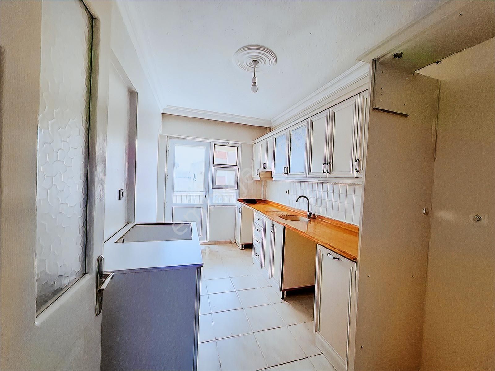 Didim Merkezi Konumda Asansörlü Geniş 3+1 Ayrı Mutfak Daire - Görsel 6