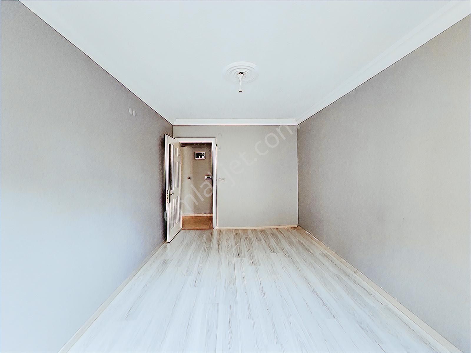 Didim Merkezi Konumda Asansörlü Geniş 3+1 Ayrı Mutfak Daire - Görsel 18